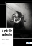 La petite fille sous l'escalier par Ravary