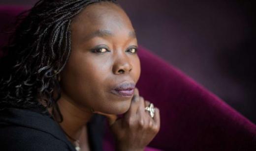 Fatou Diome, née en 1968 à Niodior au Sénégal, est une femme de lettre